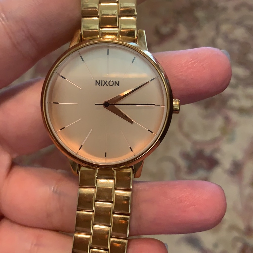Nixon watch . Rose gold . Brand new100%authentic - Picture 2 of 6
